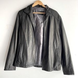 Size large men’s leather jacket